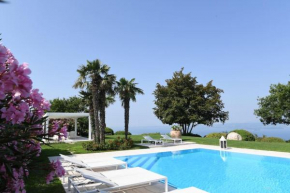 Romantic Villa on Garda Lake
